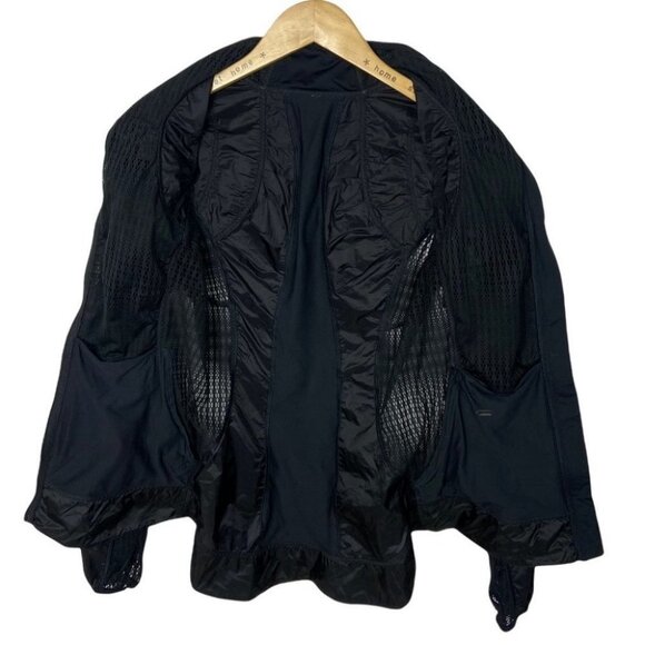 Lululemon Black Mesh Running Jacket Coat Size 4 Lightweight Nothin Hide Travel - Picture 7 of 16
